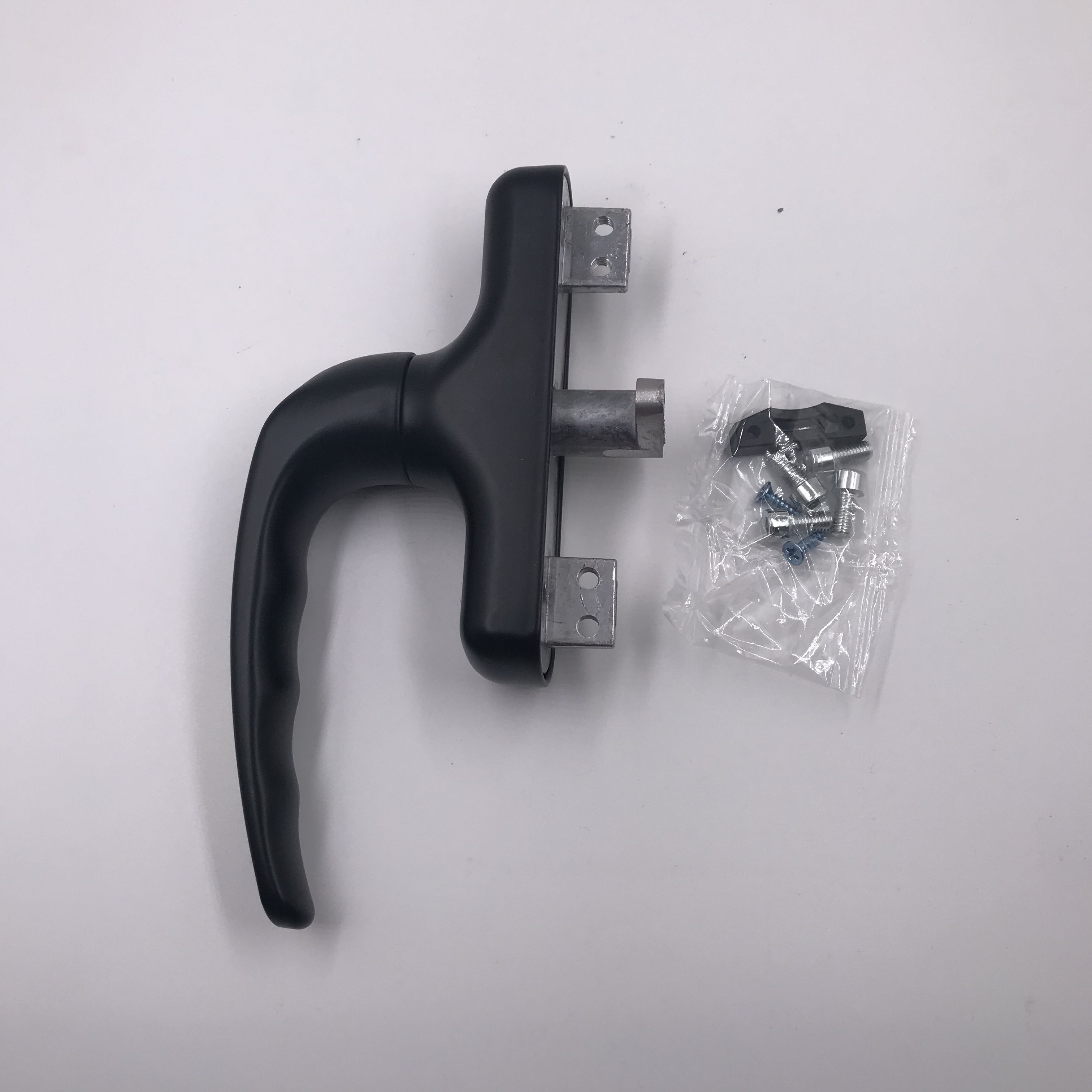Высококачественная алюминиевая оконная ручка Camlock Cremone в Йемен